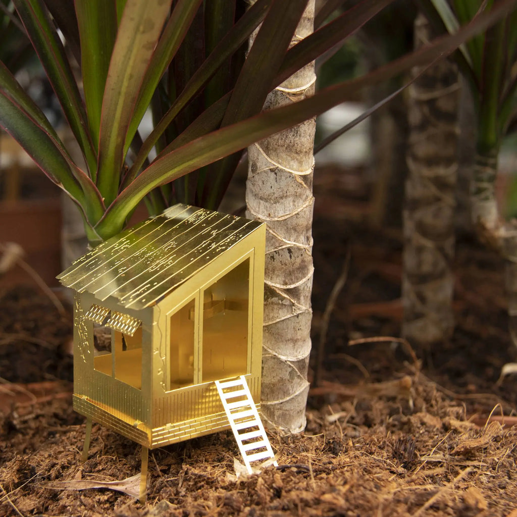 Tiny Treehouse: mini messing boomhutje voor je plant