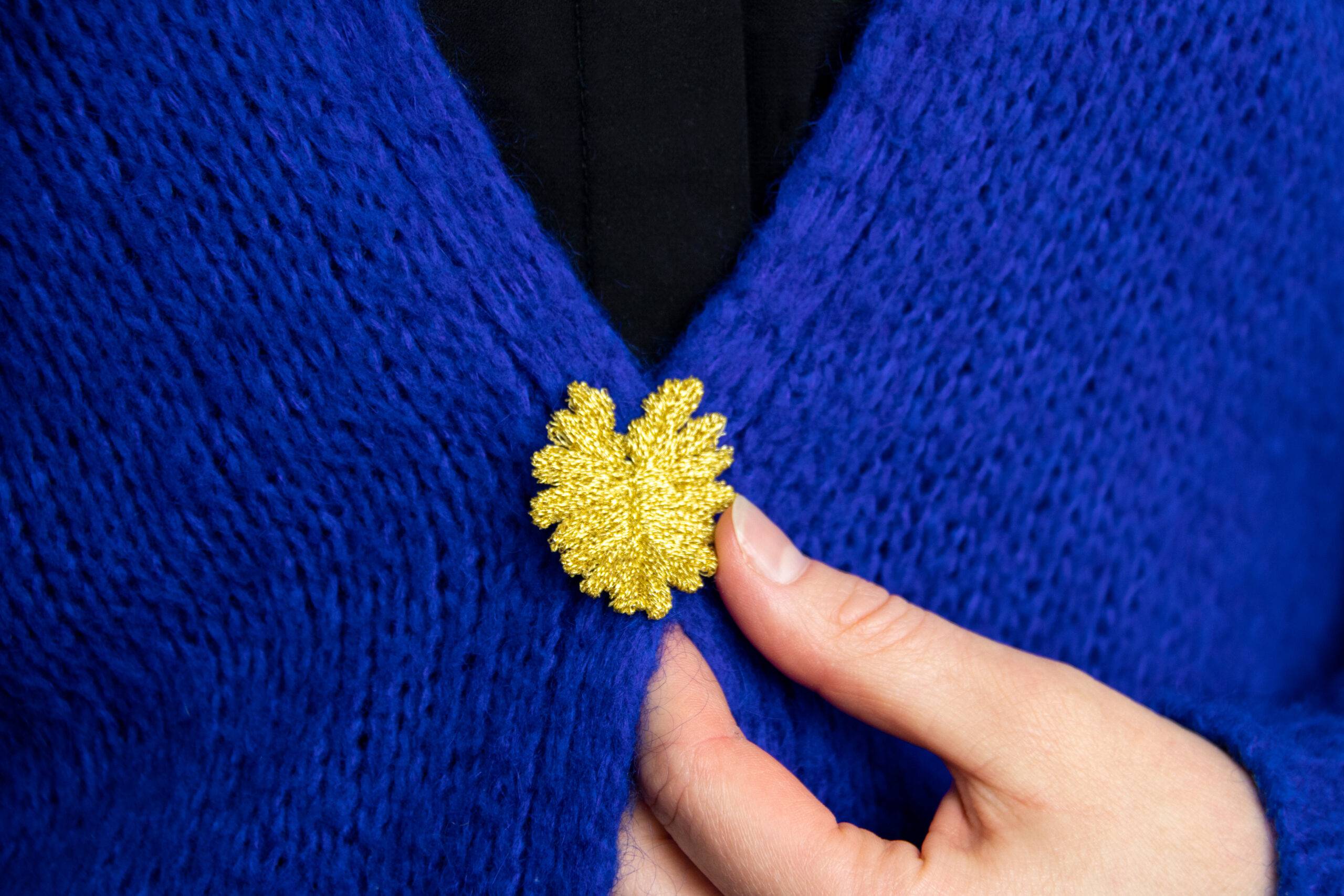 Gouden Geborduurde Broches - 3 tropische bladeren