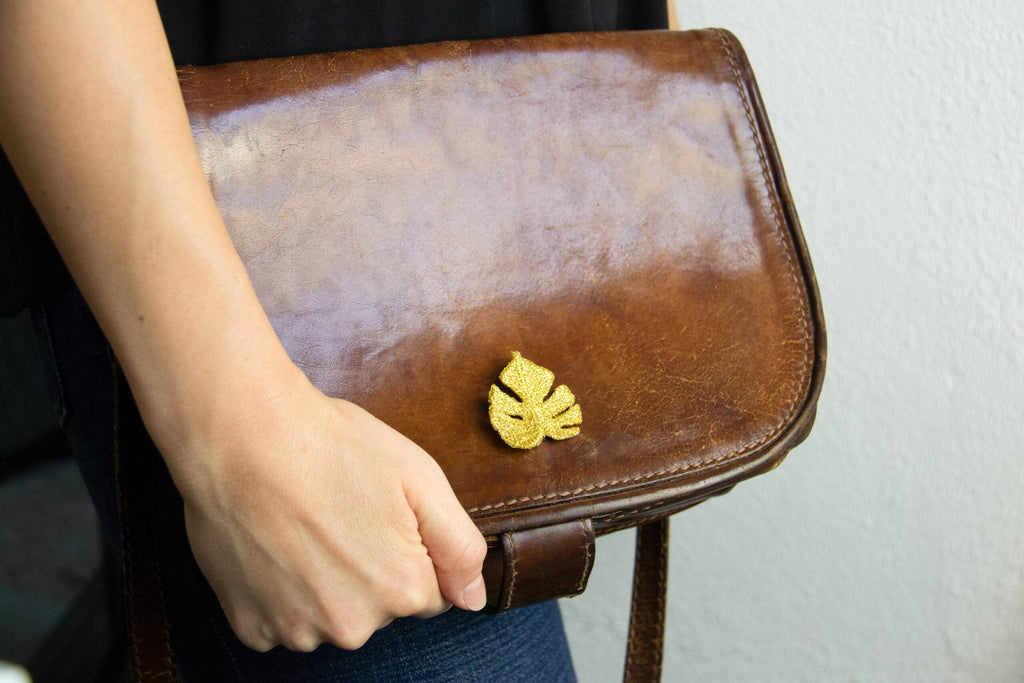 Gouden Geborduurde Broches - 3 tropische bladeren