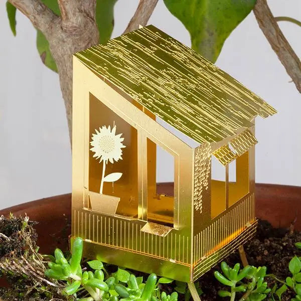 Tiny Treehouse: mini messing boomhutje voor je plant