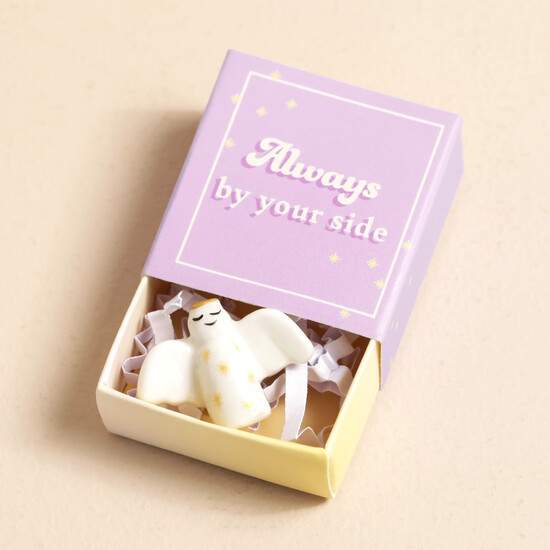Tiny matchbox met mini beeldje (always by your side)