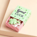 Tiny matchbox met mini beeldje (good luck)