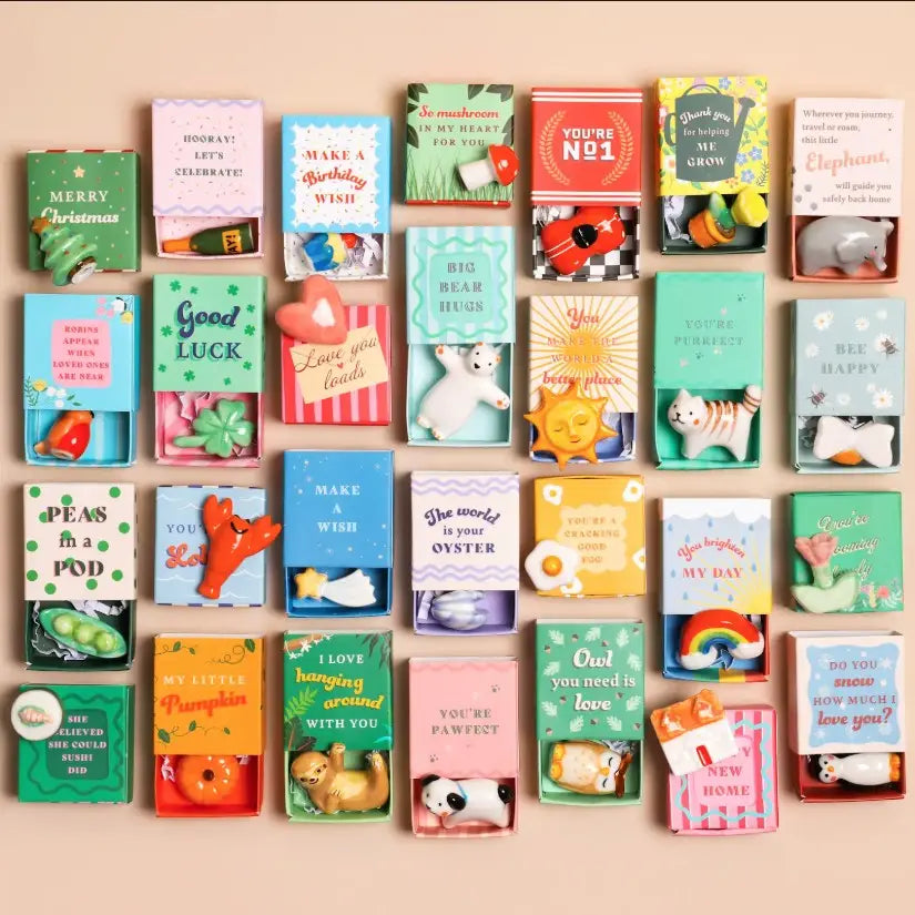 Tiny matchbox met mini beeldje (you're purrfect)