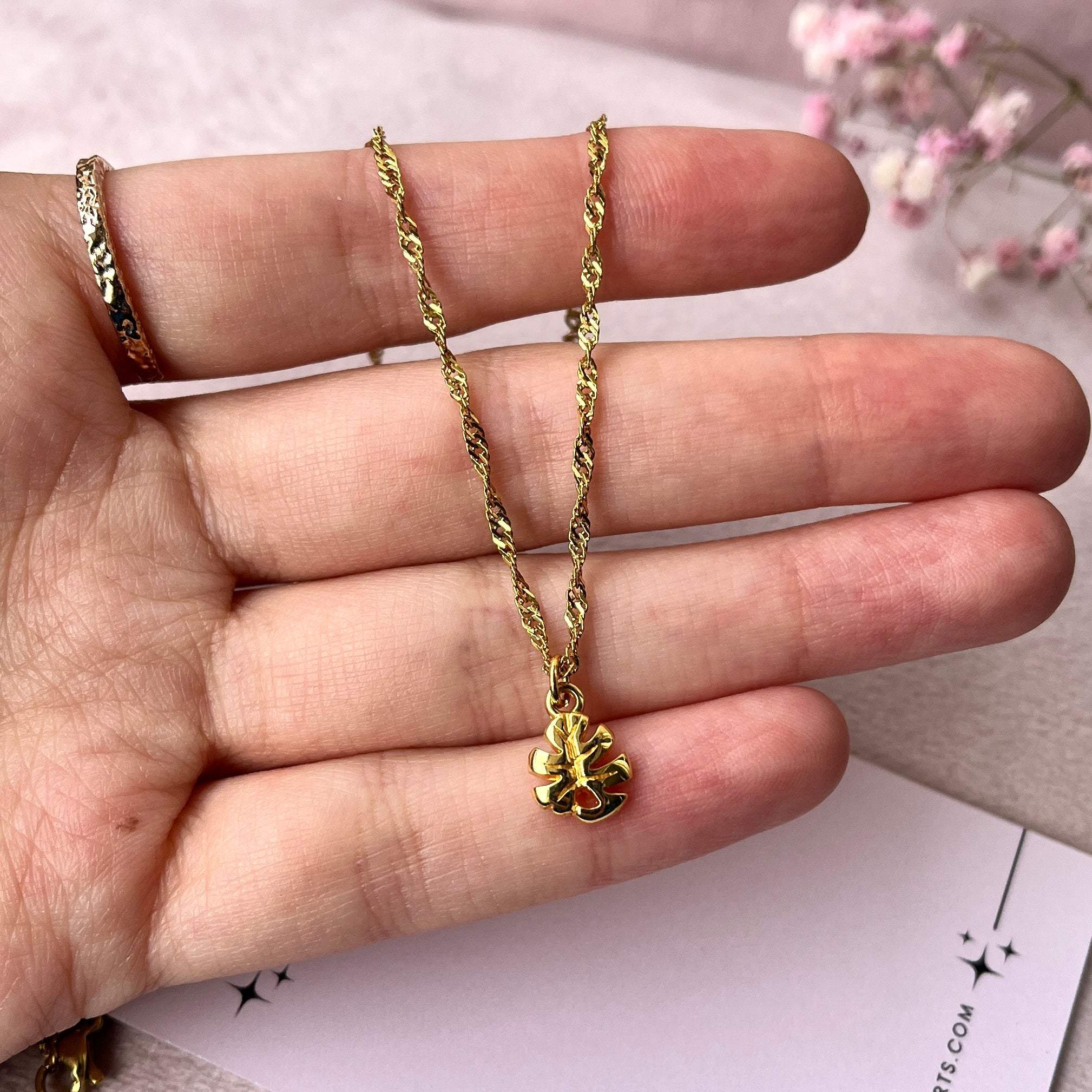Ketting met Monstera bedeltje (goud)