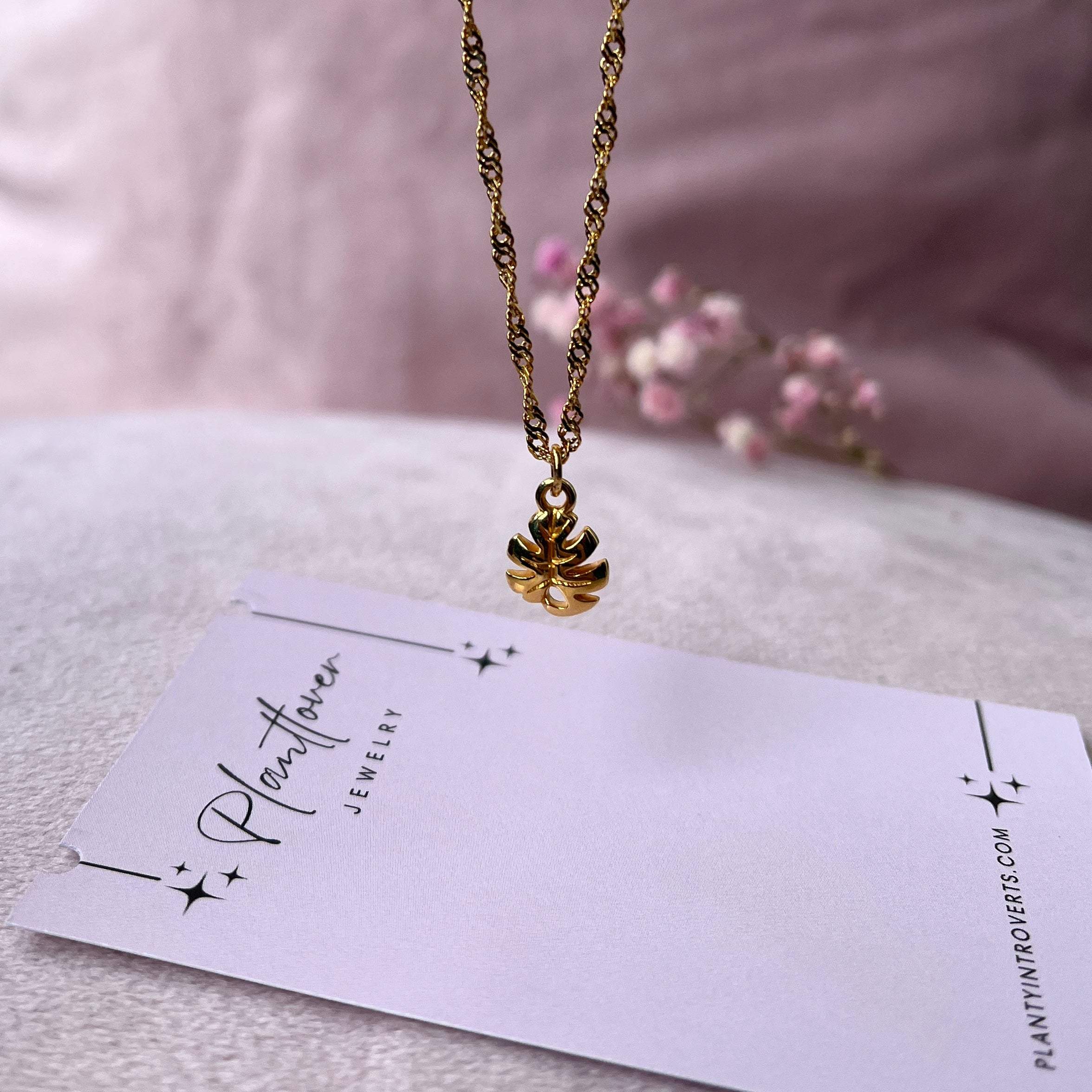 Ketting met Monstera bedeltje (goud)